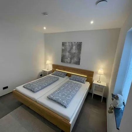 Apartment Gemutliche, Topp Ausgestattete Ferienwohnung Bann
