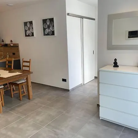 Gemutliche, Topp Ausgestattete Ferienwohnung Apartment